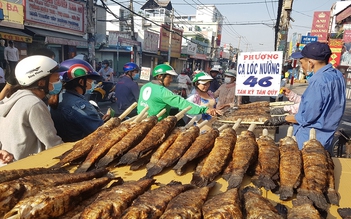 Ngày vía Thần Tài, không chỉ cầu tài lộc mà còn mong dịch corona kết thúc