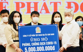 Tập đoàn địa ốc Kim Oanh ủng hộ 7 tỉ đồng mua vắc xin phòng chống Covid-19