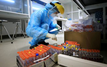 Mua sắm vật tư y tế chống dịch: Trên lo, dưới sợ