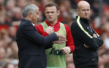 Mourinho tiết lộ ý đồ chiến lược khi loại bỏ Rooney