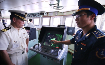 Cận cảnh lực lượng Cảnh sát biển Nhật Bản diễn tập chung với VN tìm kiếm cứu nạn