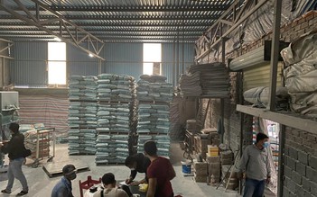 Đà Nẵng: Tạm giữ đôi vợ chồng sản xuất bột trát tường giả mạo thương hiệu nổi tiếng