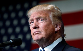 Ông Trump lo sốt vó vì ‘được’ báo cực đoan ủng hộ