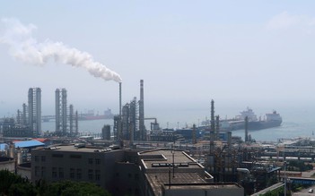 Trung Quốc 'lần đầu tiên trong lịch sử' bán dầu từ kho dự trữ