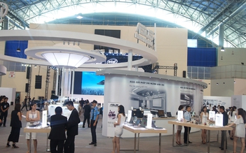 Asus Expo 2015 khai mạc, trình diễn nhiều sản phẩm lạ mắt