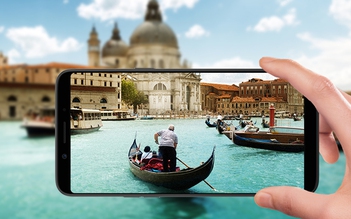 Oppo ra mắt smartphone A83 màn hình tràn viền, giá dưới 5 triệu đồng