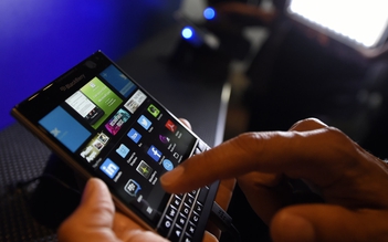 BlackBerry gỡ bỏ app trả phí trên BlackBerry World từ ngày 1.4