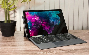 Microsoft giảm giá bán bộ đôi Surface Pro 6 + Type Cover