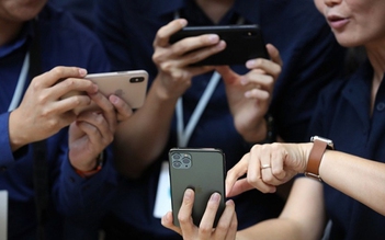 Apple tiết lộ chi tiết pin iPhone 11 Pro Max, thiết lập kỷ lục mới