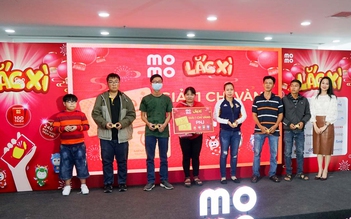 MoMo trao giải thưởng trò Lắc Xì 2020