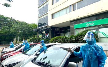 Grab mở rộng đội xe hỗ trợ chống dịch Covid-19 tại Hà Nội