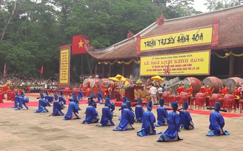 Hàng vạn du khách tham dự lễ hội Lam Kinh