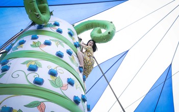 Hòa Minzy leo cột cao 6 mét
