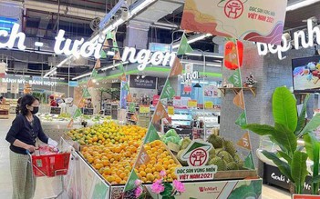 Đặc sản 60 địa phương ‘đổ bộ’ thị trường Hà Nội dịp cuối năm