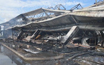 Hỏa hoạn dữ dội tại Công ty CP may Nhà Bè - Sóc Trăng