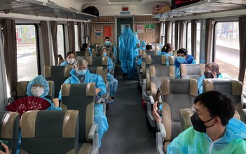 Những người Quảng Trị ở phía nam đầu tiên lên tàu hỏa về quê