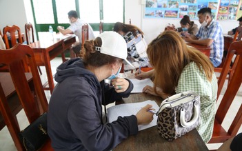 Người được giải cứu từ Campuchia: Vỡ mộng và khuyên cuộc gọi, tin nhắn đầu tư đều là lừa đảo