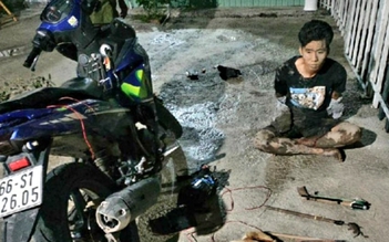 Tiền Giang: Truy tìm 'cẩu tặc' dùng súng điện tự chế bắn công an