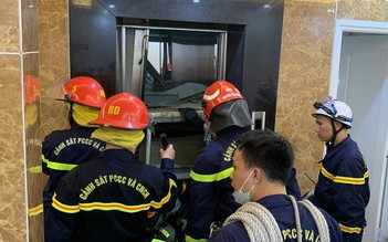 Rơi thang máy ở Hà Nội, 2 thợ sửa chữa tử vong