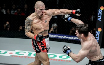 Zebaztian Kadestam vô địch hạng bán trung đấu trường ONE championship