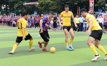 Công Vinh, Tài Em, Quang Thanh bại trận trước đội bóng Nghệ sĩ