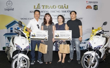 7 khách hàng đầu tiên nhận xe máy và nhẫn vàng 9999 từ Trung Nguyên