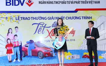 BIDV trao giải ôtô cho khách hàng trúng thưởng chương trình ‘Tết đắc lộc - Xuân sum vầy’