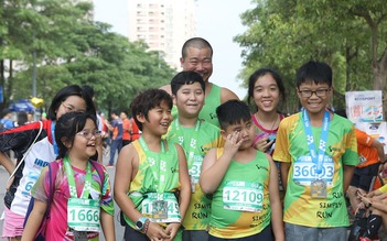 Những ‘nhà vô địch trẻ’ chinh phục giải chạy Revive Marathon xuyên Việt