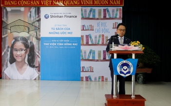 Shinhan Finance trao tặng ‘Tủ sách của những ước mơ’ cho Thư viện tỉnh Đồng Nai
