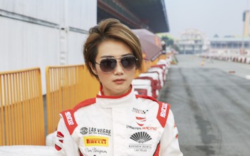 'Hút hồn' nữ VĐV đua xe chuyên nghiệp Việt Nam đầu tiên dự FIA Motorsport Games 2022