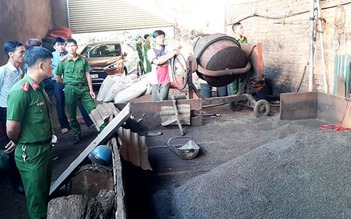 Thu giữ 3 tấn phế phẩm cà phê trộn lõi pin ở Bình Phước