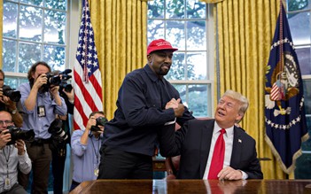 Kanye West bị đồng nghiệp chế giễu 'thằng hề' vì tranh ghế Tổng thống Mỹ