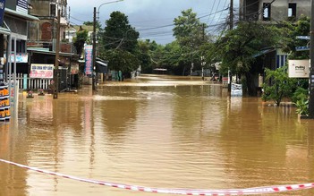 Đà Nẵng: Giảm lưu lượng dòng chảy cửa xả hồ Đồng Nghệ để tìm người mất tích