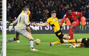 Kết quả Ngoại hạng Anh, Wolves 0-1 Liverpool: Lên đỉnh nhờ 'gà son' Divock Origi!