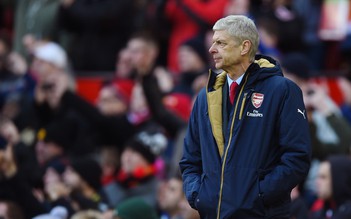 Cựu sao Arsenal kêu gọi sa thải HLV Wenger