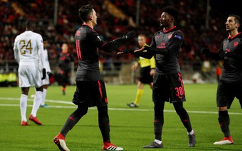 Arsenal đặt 1 chân vào vòng 1/8 Europa League