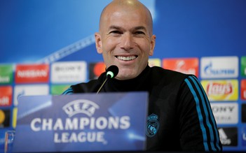 Oliver Kahn: 'Bayern Munich cần một HLV như Zidane'