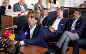 Tiền vệ Luka Modric đối mặt với án tù 5 năm vì khai man