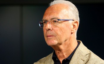 FIFA vẫn truy đuổi vụ 10,3 triệu USD “mất tích” liên quan huyền thoại Beckenbauer