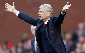 Arsene Wenger tuyên bố sẵn sàng trở lại ghế HLV