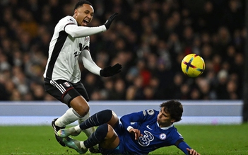 Ngoại hạng Anh: Tân binh Felix bị thẻ đỏ, Chelsea thua sốc trước Fulham