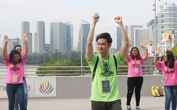 'Hoàng tử sơn ca' Quang Vinh 'chuyển nghề' làm huấn luyện viên tại Singapore