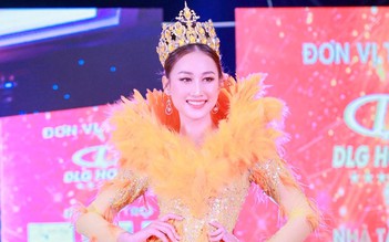 Đoàn Hồng Trang mặc váy dạ hội Tommy Nguyễn đấu giá gần 300 triệu đồng