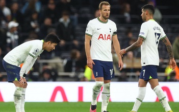 Tottenham lỡ cơ hội vào tốp 4 Ngoại hạng Anh