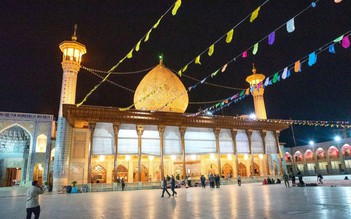 IS thừa nhận tấn công đền thờ ở Iran