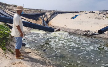 Phú Yên: Nước thải nuôi tôm bức tử bãi biển Phước Đồng