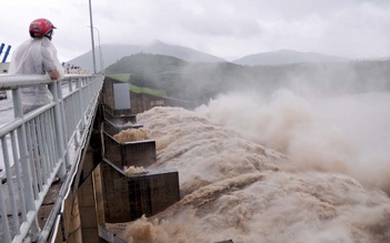 Phú Yên: Áp thấp nhiệt đới xuất hiện trên biển Đông, các hồ thủy điện xả lũ