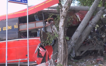 Tai nạn nghiêm trọng ở Đồng Tháp: Xe khách va chạm xe đạp, 3 người chết