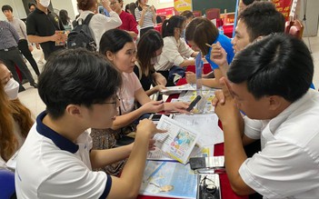Hơn 1.000 việc làm thêm chờ học sinh, sinh viên Hà Nội mùa tết