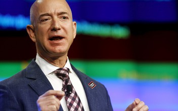 Tỉ phú Amazon Jeff Bezos sắp giàu nhất thế giới